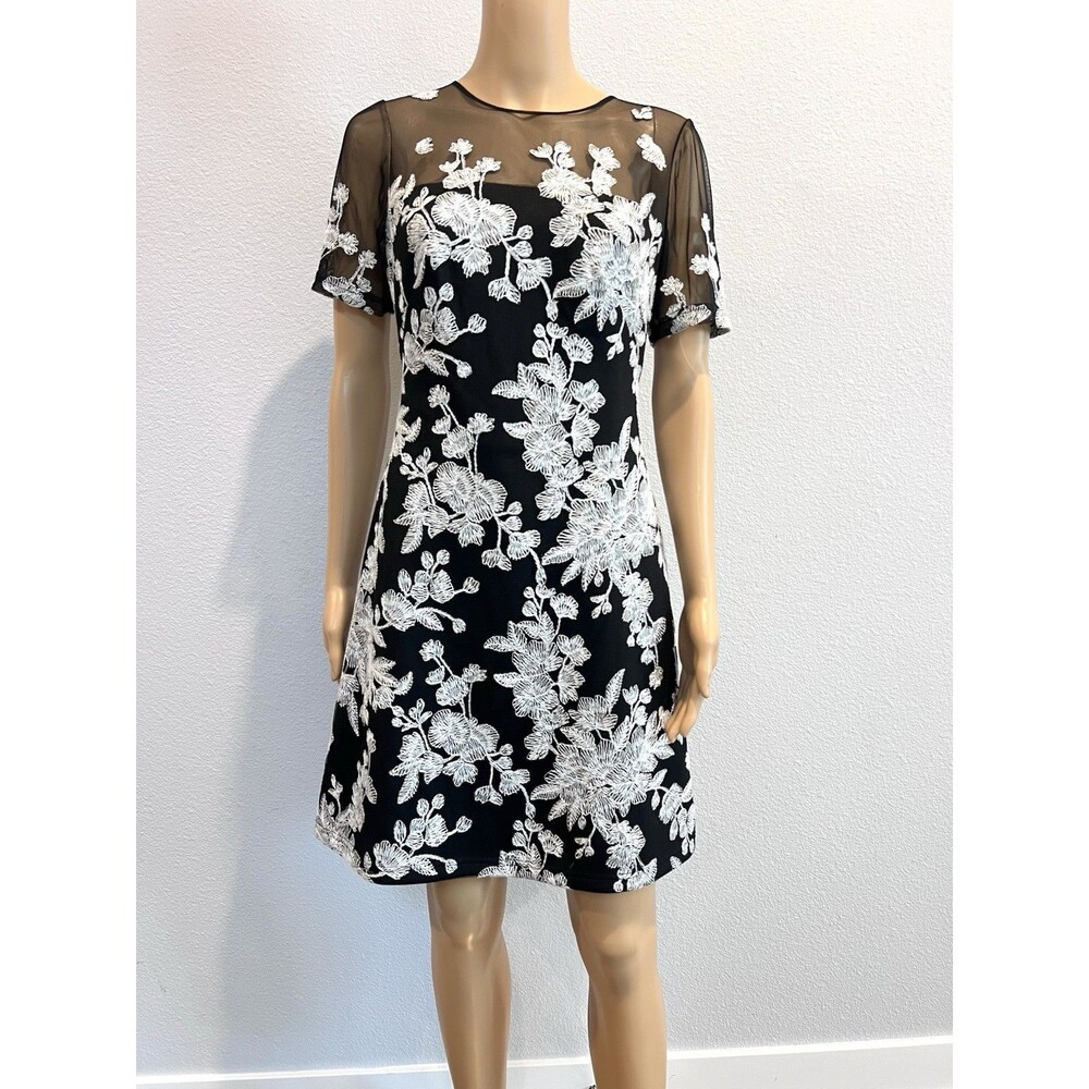 Tadashi Shoji Dress Black White Embroidered Floral Short Sleeves Sheath Size 4